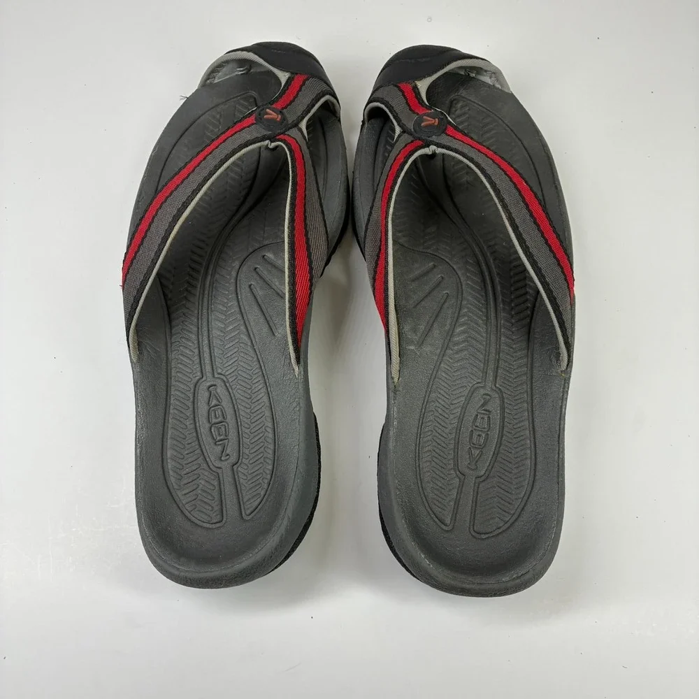 KEEN Waimea H2 Men's US 8.5 Black Red Hybrid Flip Flop Sandals Toe Guard 1002110